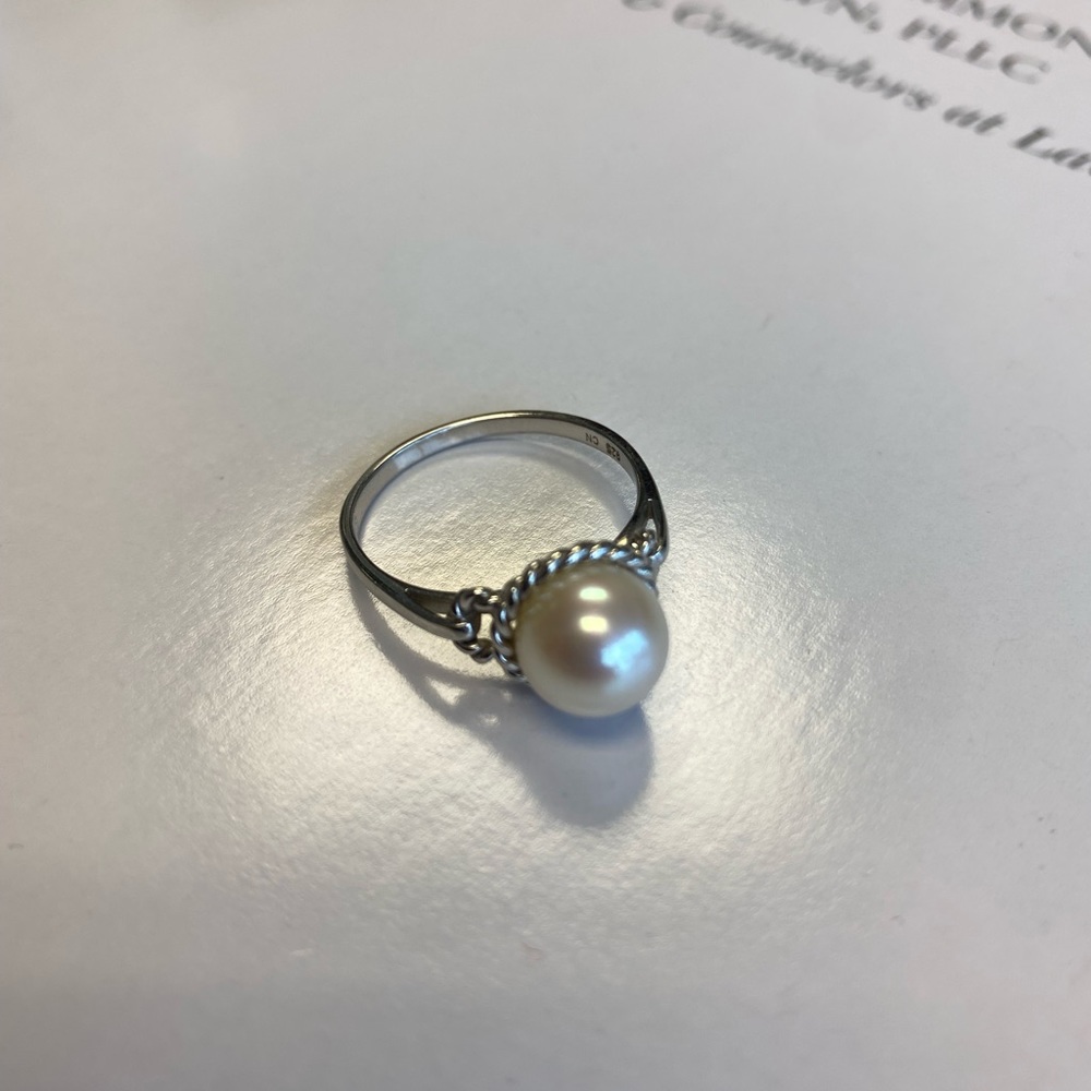 Size 9 Belk & Co. Sterling Silver White Cultured Freshwater Pearl Ring